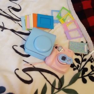 Polaroid camera set